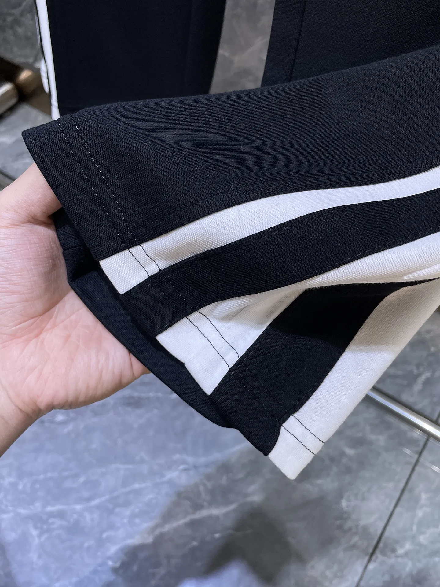 Balenciaga 🆕2026 Autumn and Winter New Arrival Casual Pants! The official website will be released simultaneously. Brand Classic LOGO casual pants, customized fabrics, excellent comfort and strong touch. Highly recognisable, perfect appearance and craftsmanship. Size:M-3XL